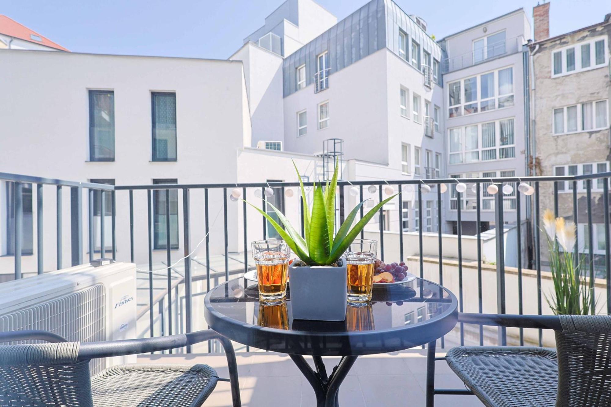 Adamick Place In City Centre With Free Parking Apartment Bratislava Exterior photo